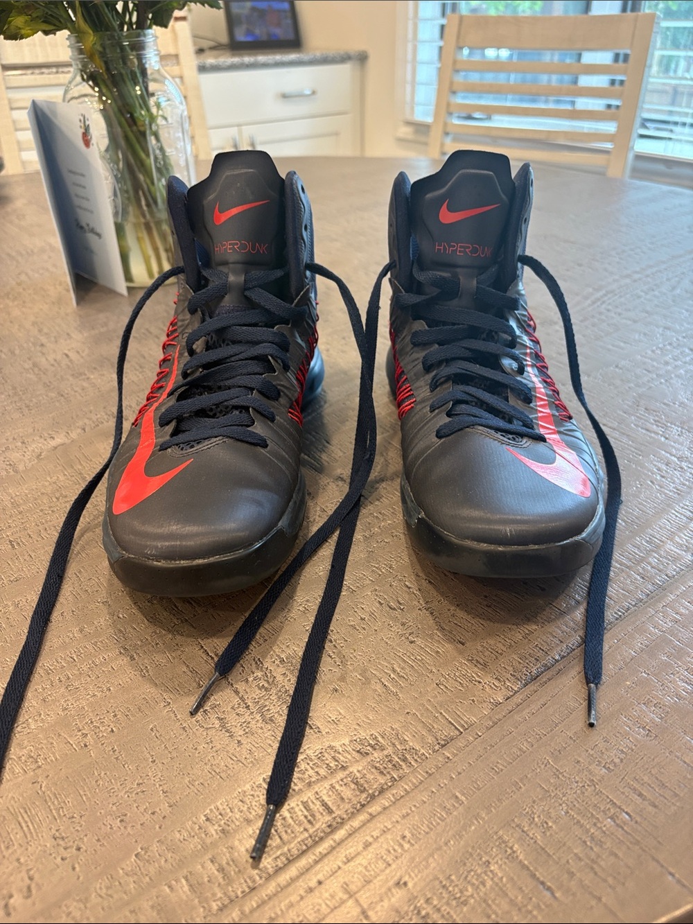 Nike Black Basketball High-Tops with Red Swoosh men’s 11